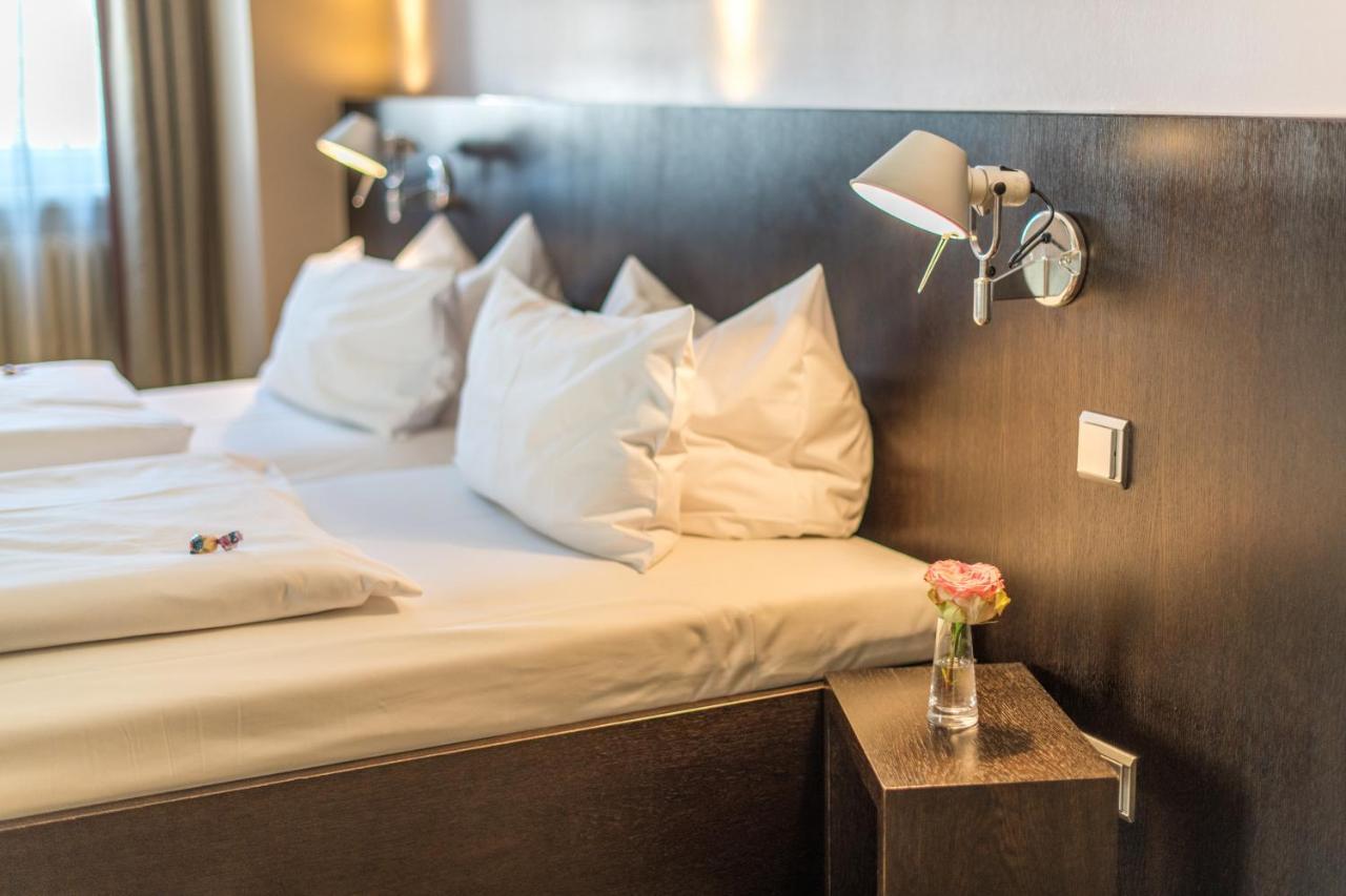 Altstadt & Cafe Hotel 3*